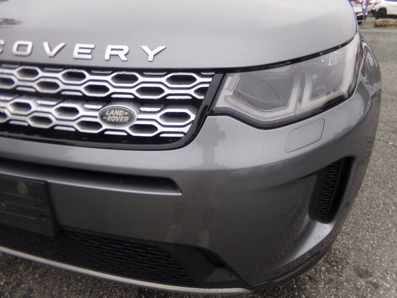 Used 2020 Land Rover Discovery Sport S image 3