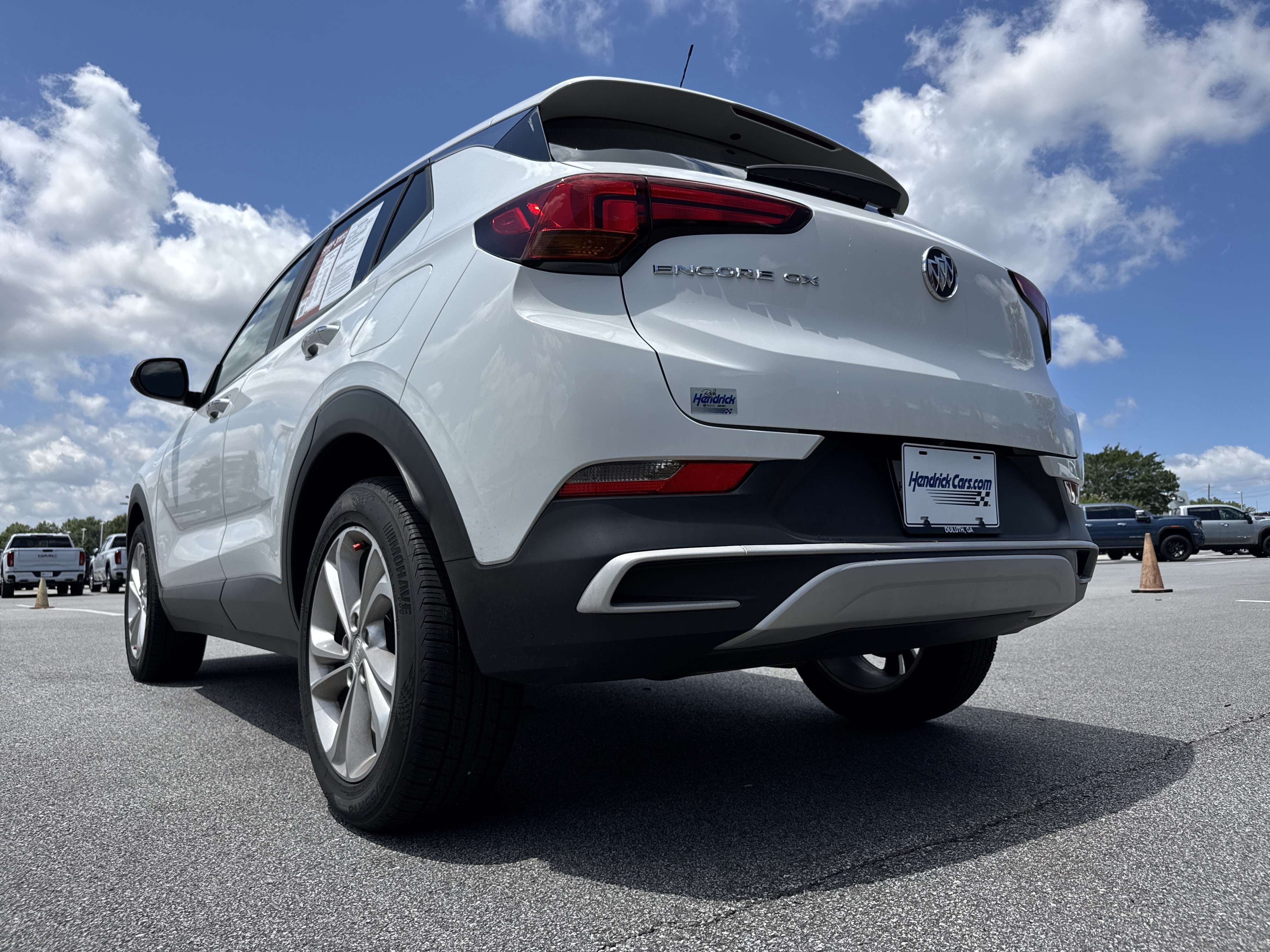 Used 2020 Buick Encore GX Preferred w/ Cold Weather Comfort Package FWD image 8