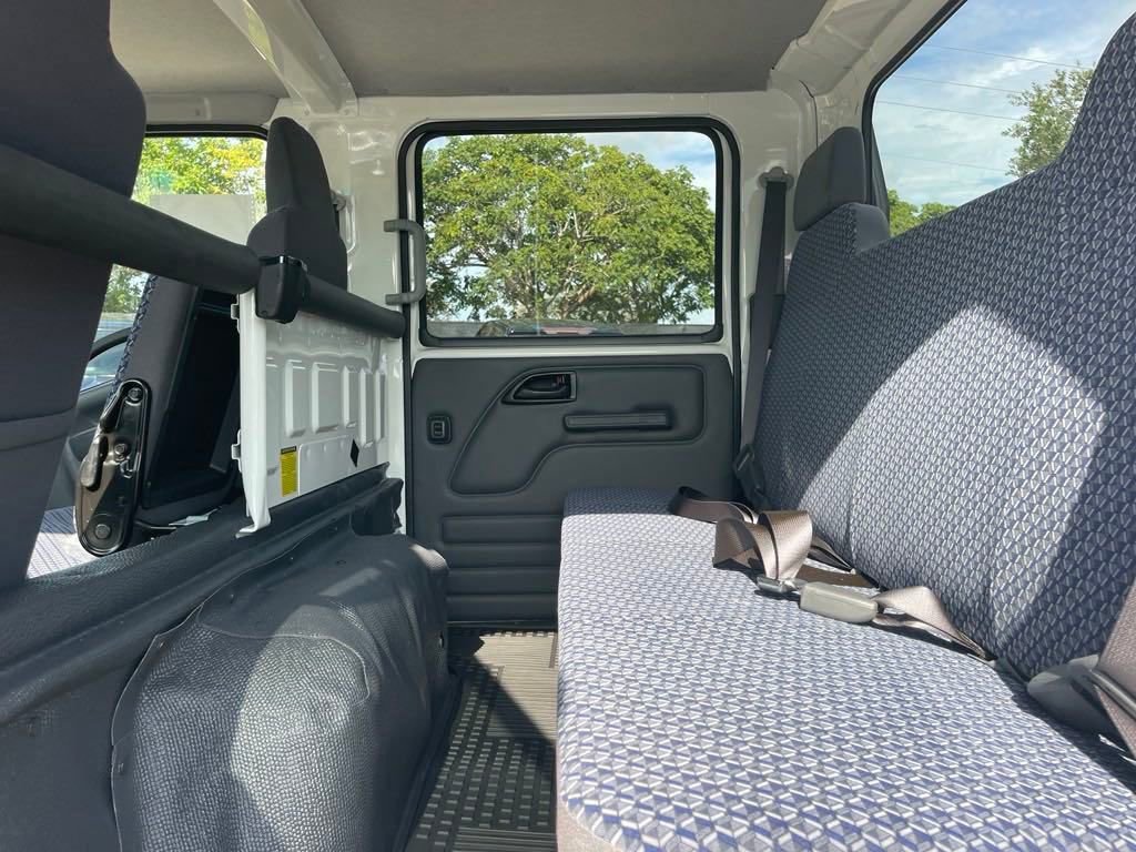 New 2024 Chevrolet Low Cab Forward image 7