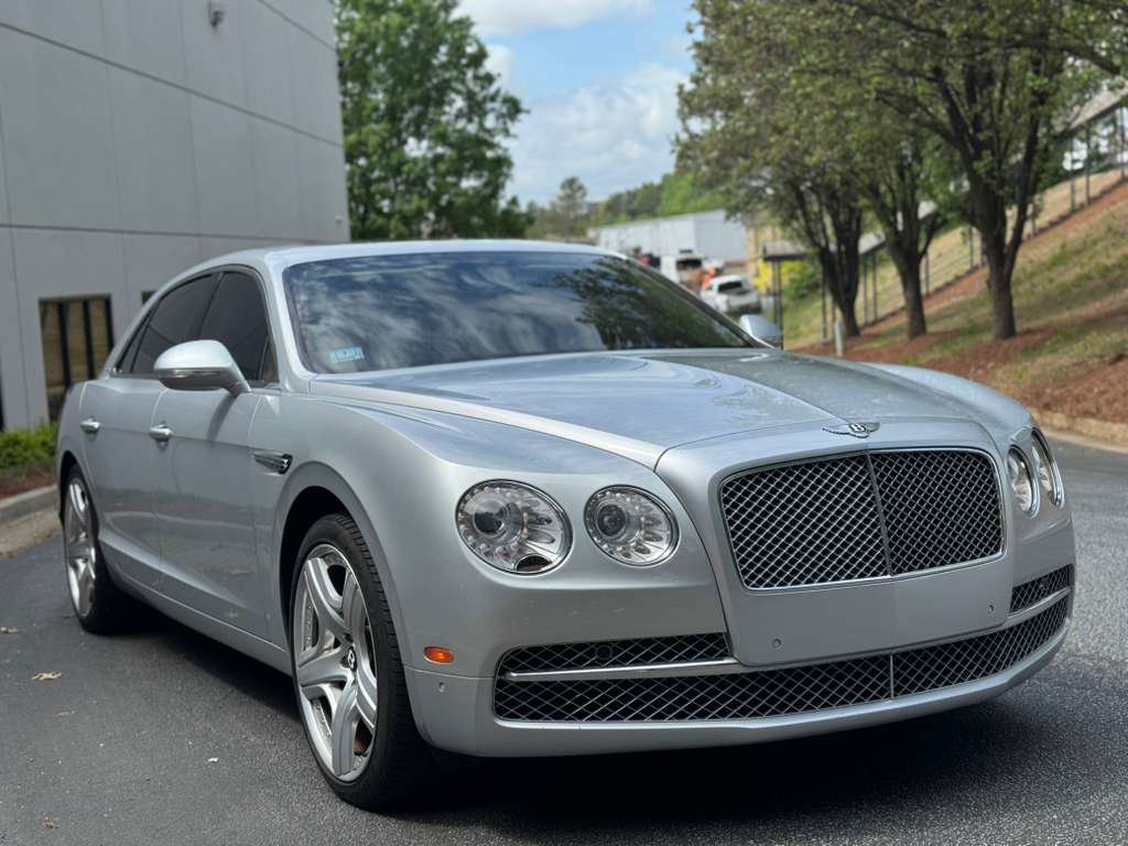 Used 2014 Bentley Flying Spur W12 image 5