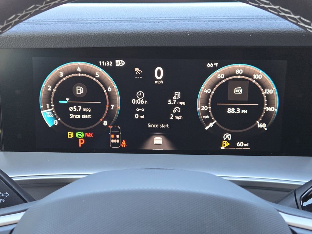 New 2026 Volkswagen Tiguan SE FWD image 12