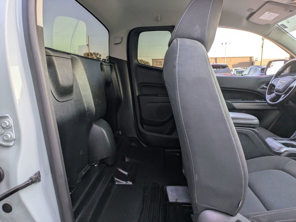 Used 2022 Chevrolet Colorado LT w/ Fleet Safety Package image 30