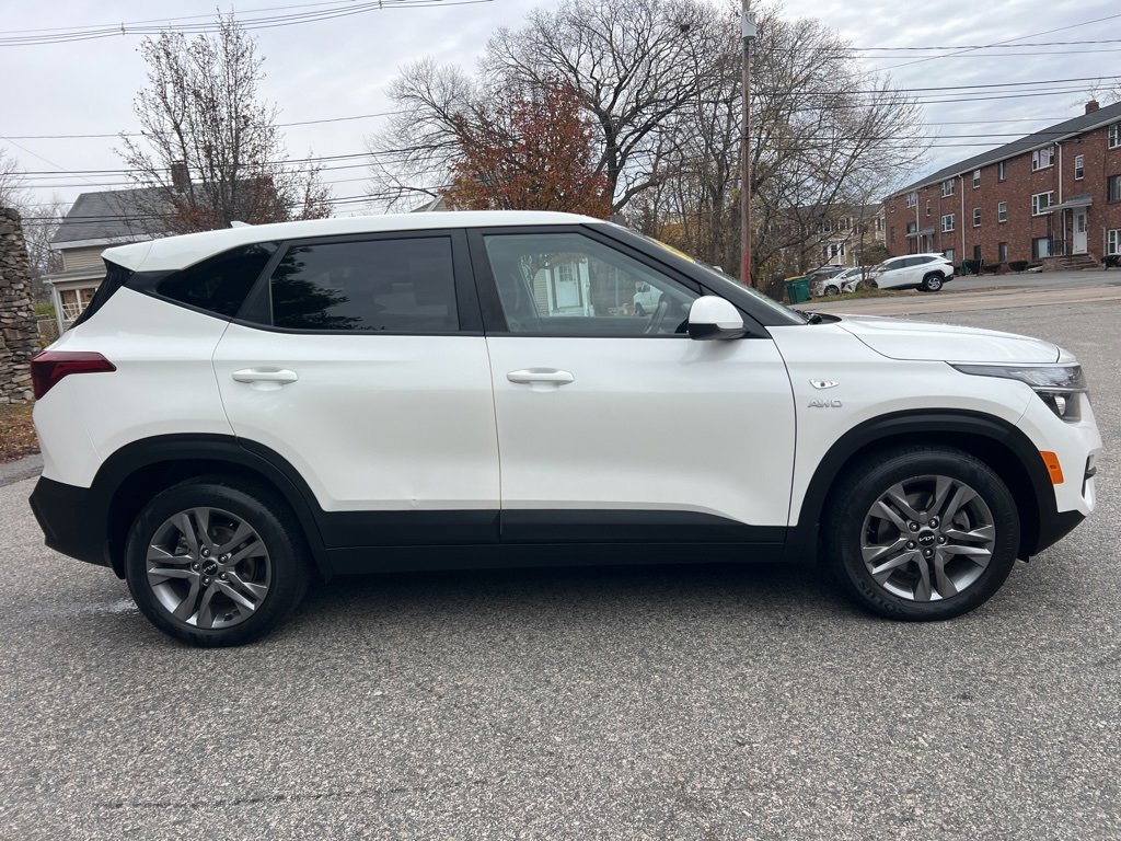 Used 2023 Kia Seltos LX image 6