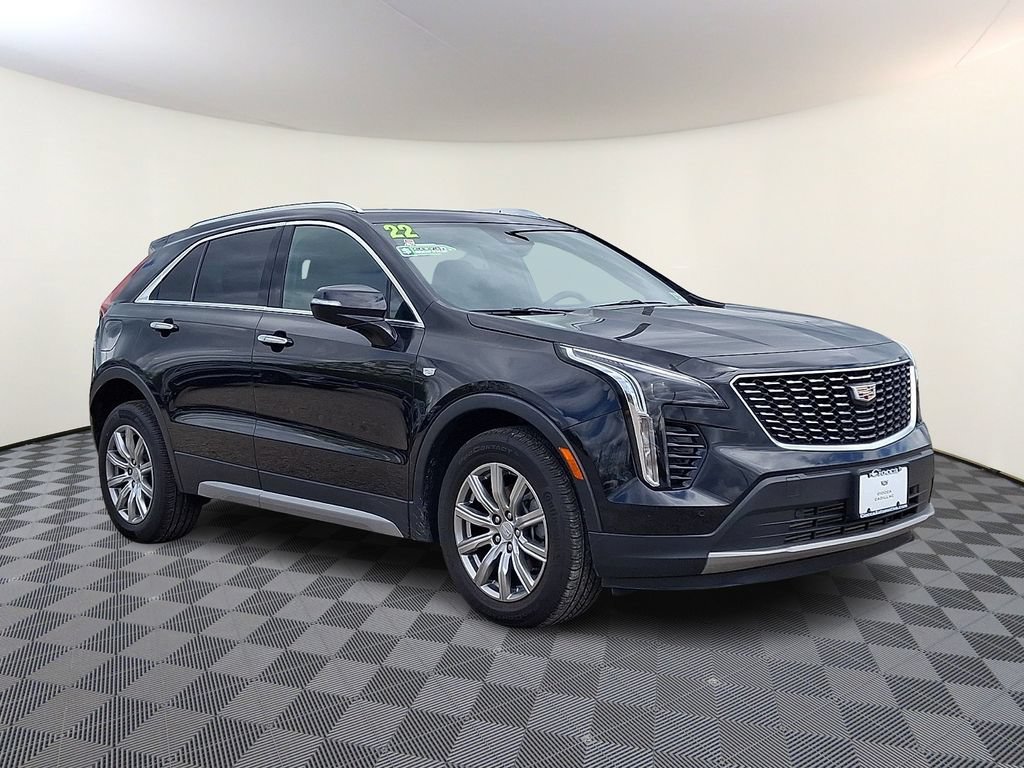 Used 2022 Cadillac XT4 Premium Luxury w/ Safety Alert Package AWD/4WD image 3