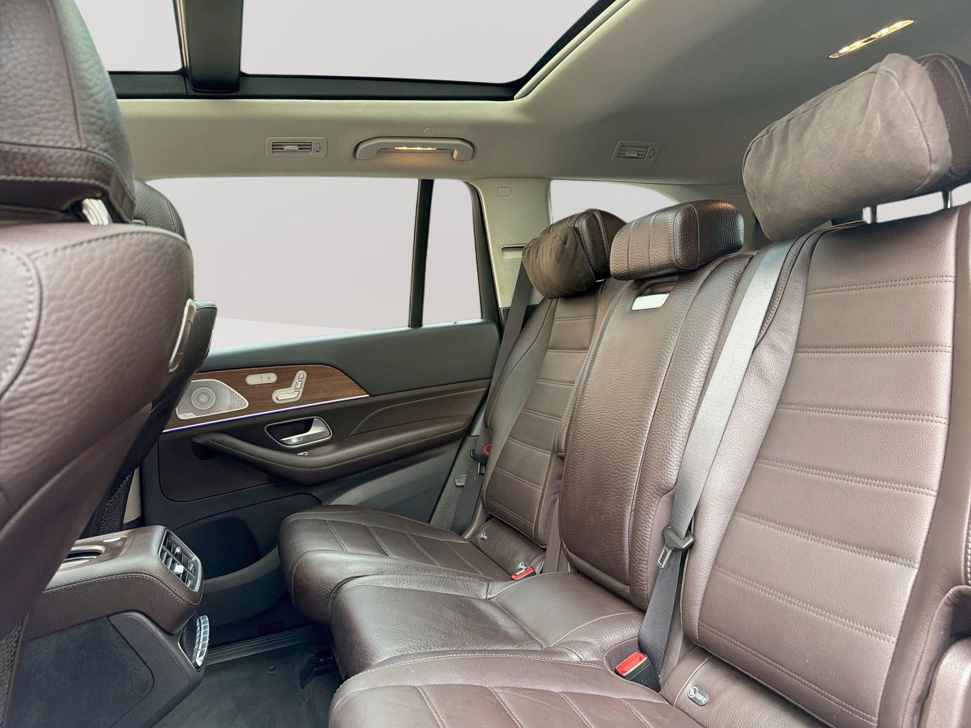 Used 2020 Mercedes-Benz GLS 450 4MATIC image 26