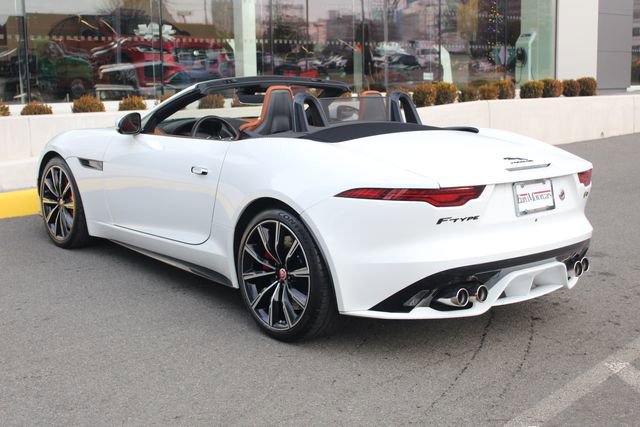 Used 2023 Jaguar F-TYPE R image 9