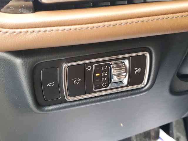 Certified 2023 Lincoln Aviator Reserve w/ Equipment Group 201A image 15