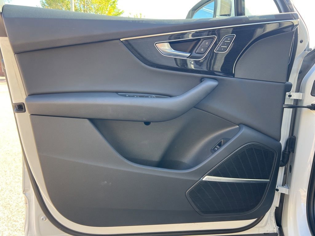 Used 2022 Audi Q7 3.0T Premium Plus w/ Premium Plus Package image 12