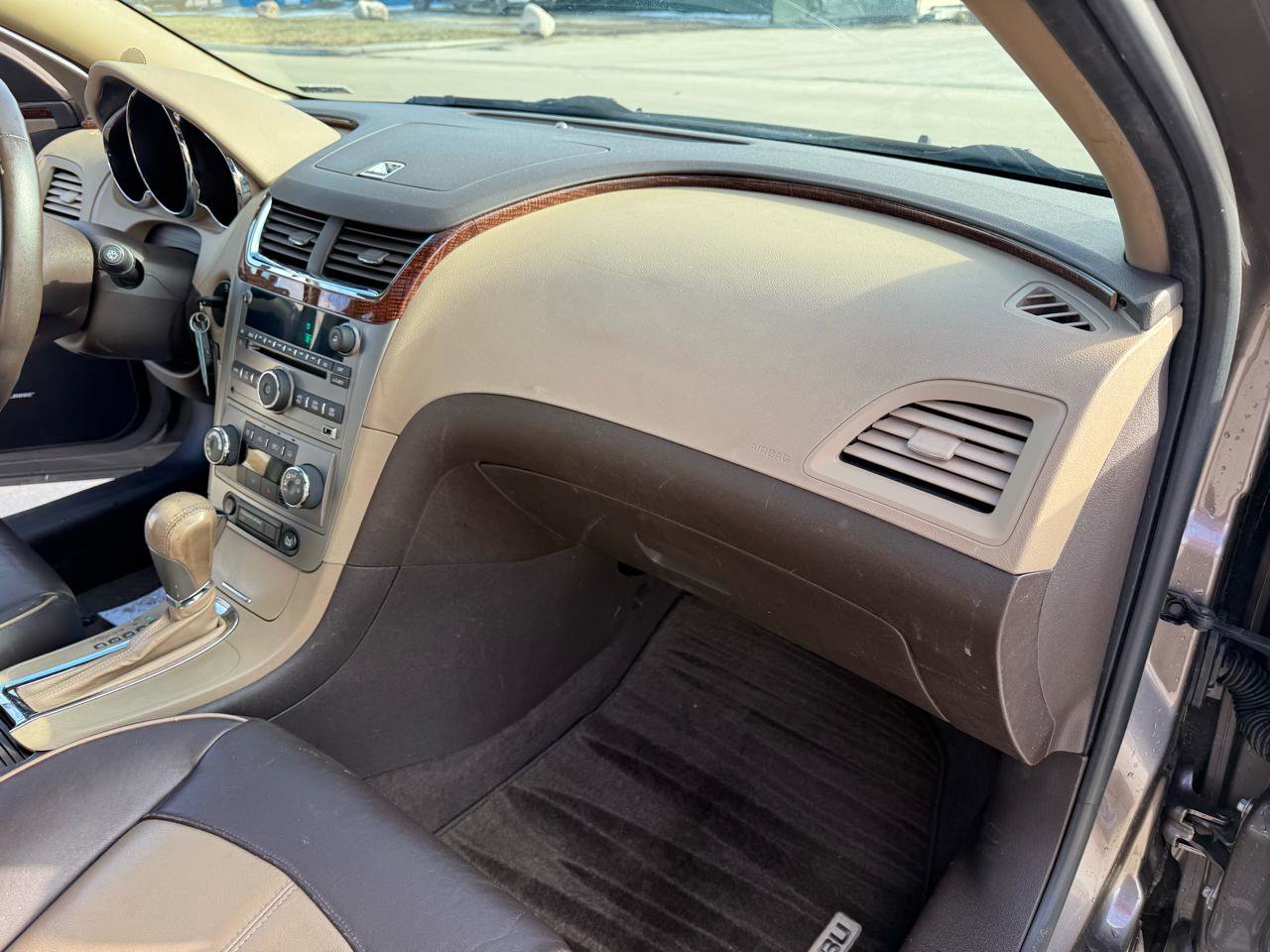 Used 2011 Chevrolet Malibu LTZ w/ HFV6 Engine Package image 27