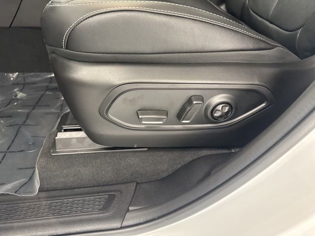 New 2026 Jeep Grand Cherokee Limited Reserve image 12