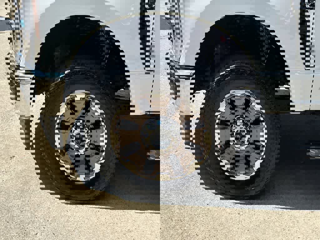 Used 2025 Ford F250 King Ranch w/ Chrome Package image 19