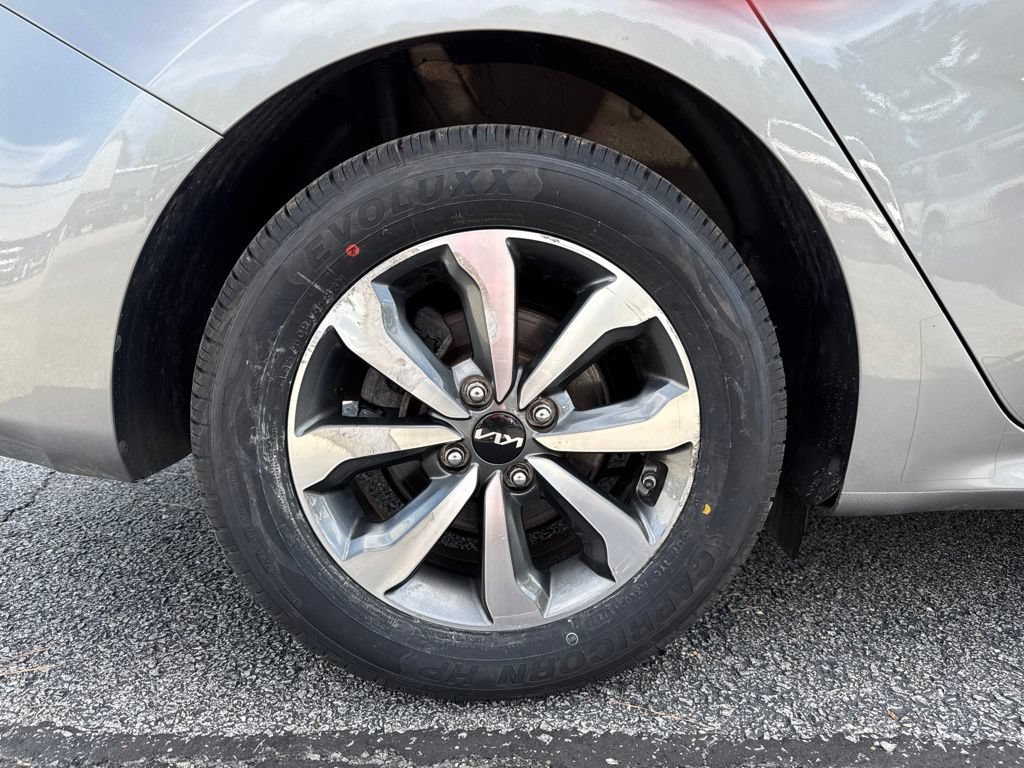 Used 2023 Kia Rio S w/ Technology Package FWD image 32