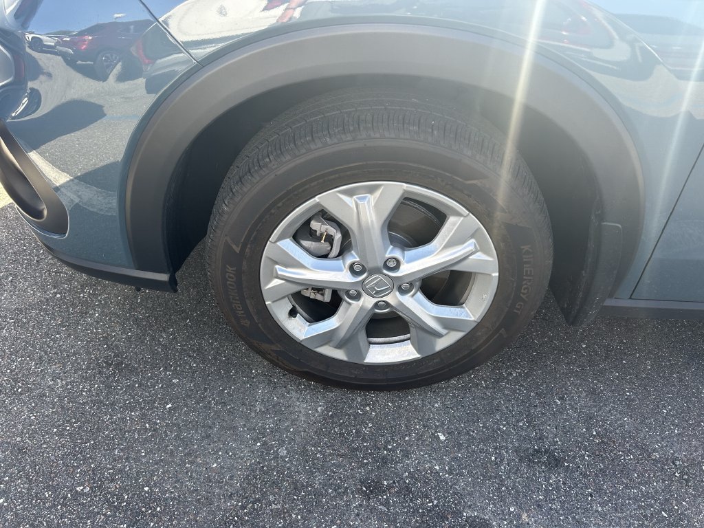 Used 2025 Honda HR-V LX image 9