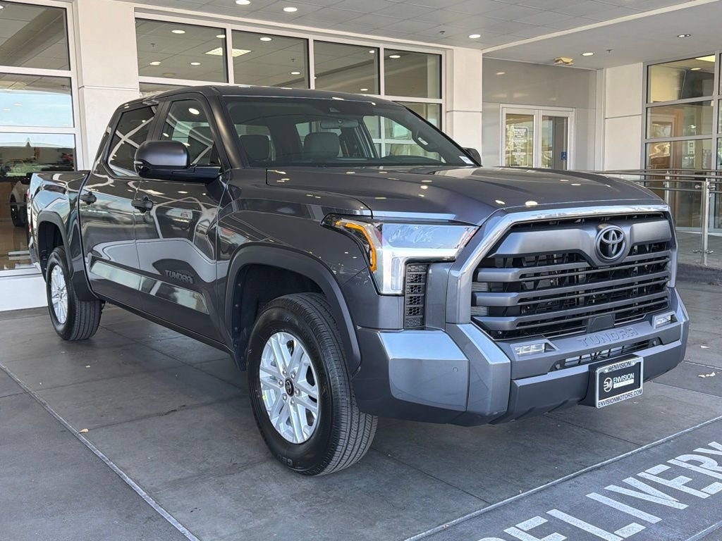 New 2026 Toyota Tundra SR5 w/ SR5 Convenience Package AWD/4WD image 6