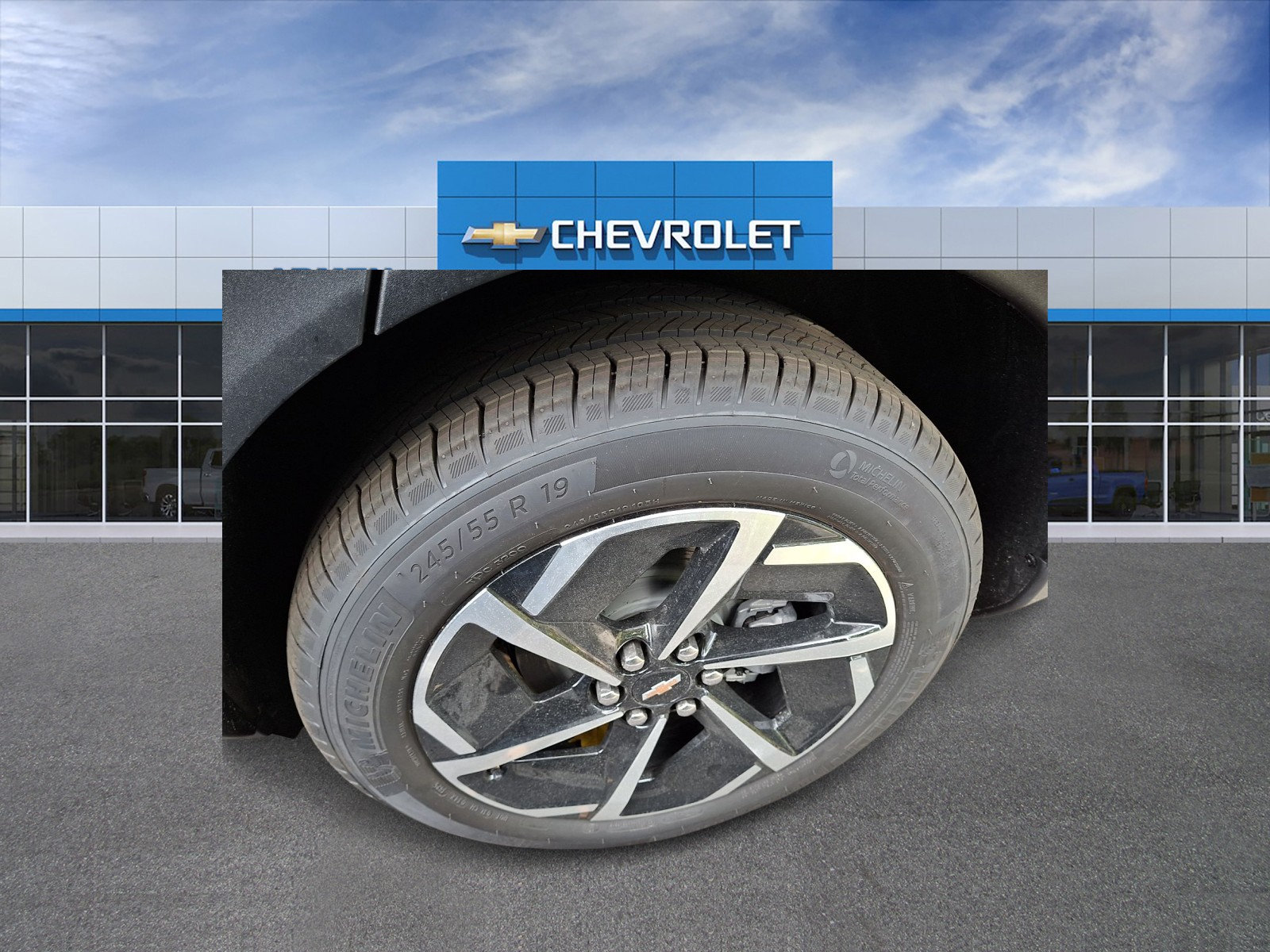 New 2026 Chevrolet Equinox EV LT AWD/4WD image 4