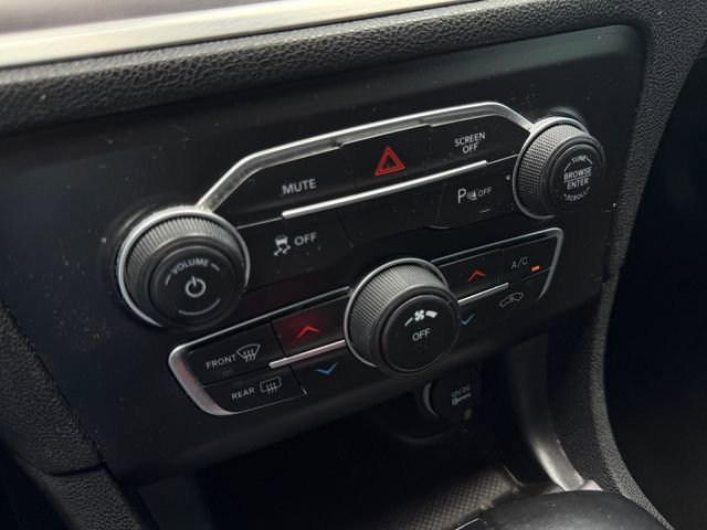 Used 2022 Dodge Charger SXT RWD image 17