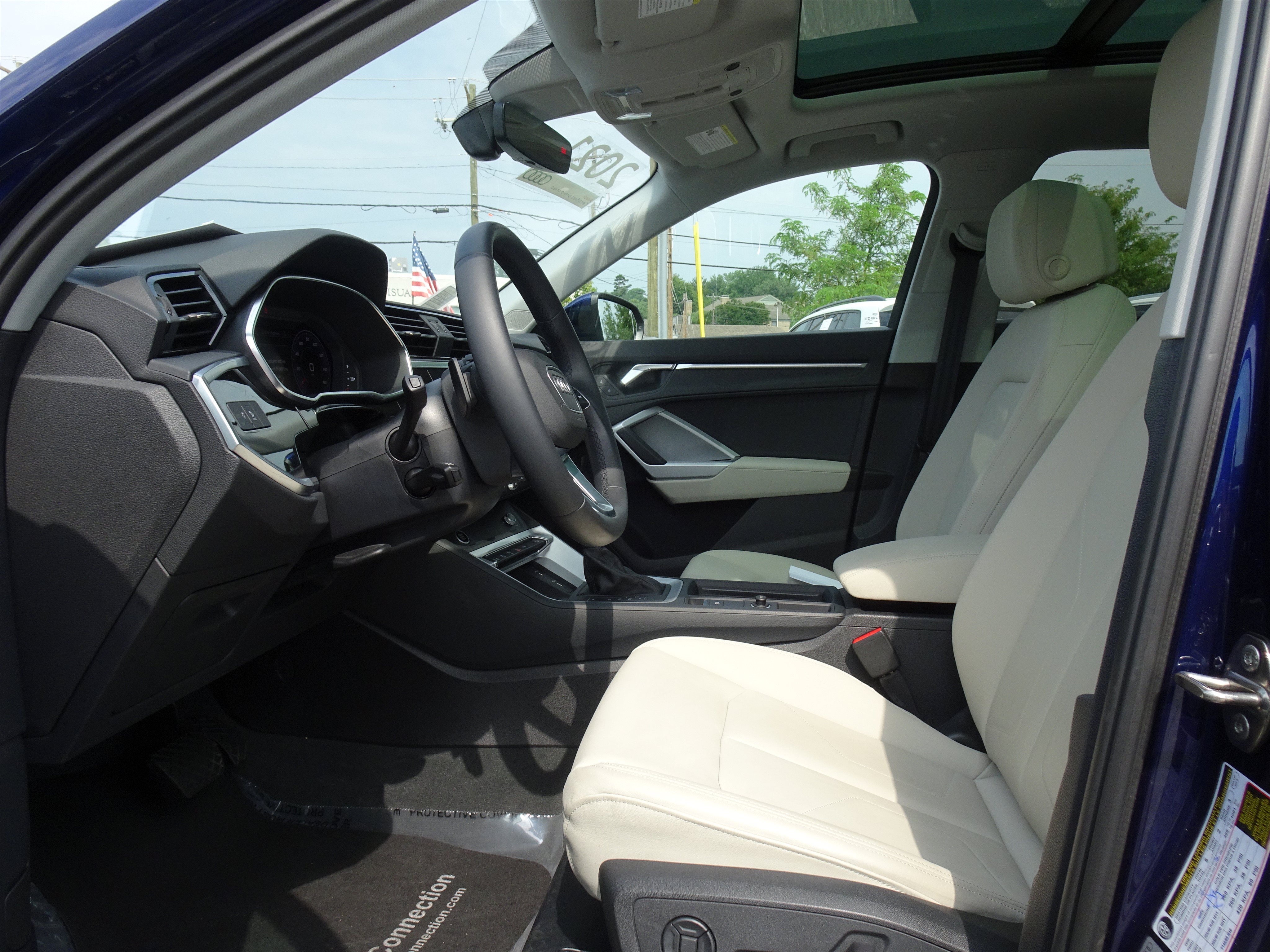 Certified 2021 Audi Q3 2.0T Premium Plus w/ Premium Plus Package AWD/4WD image 9