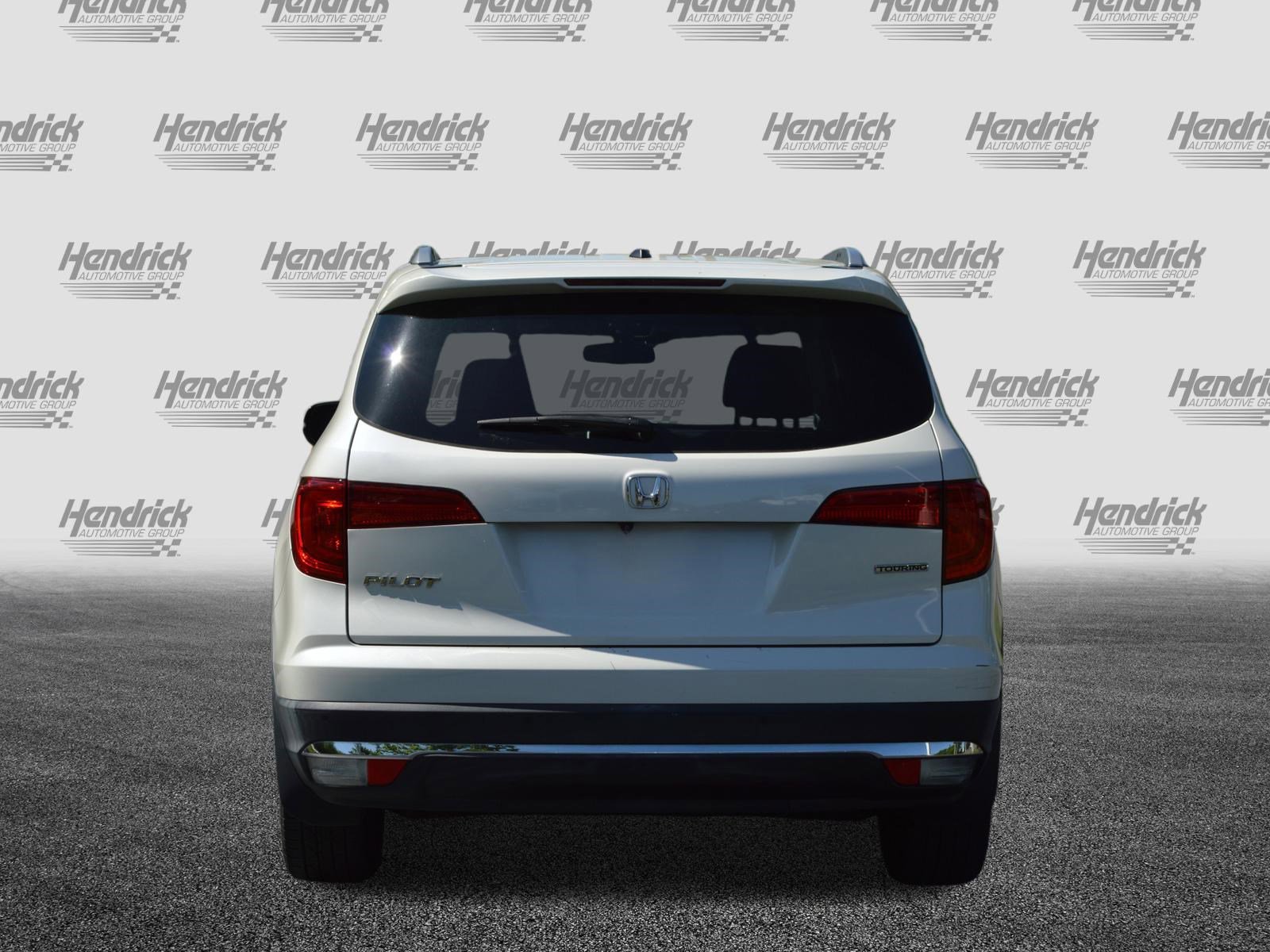 Used 2017 Honda Pilot Touring image 10