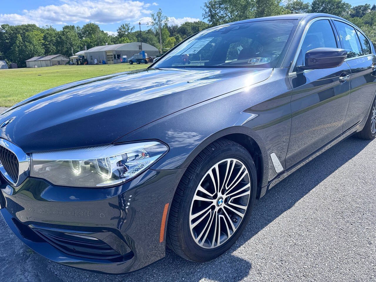 Used 2017 BMW 540i xDrive AWD/4WD image 3