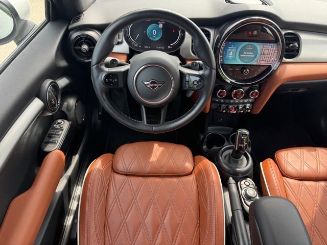 Certified 2024 MINI Cooper S w/ Signature Upholstery Package FWD image 19