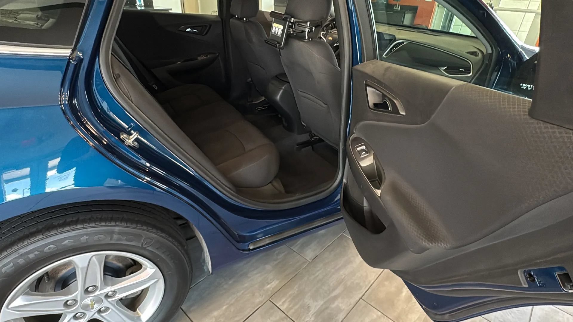 Used 2019 Chevrolet Malibu LS w/ LPO, Convenience Package 2 FWD image 18