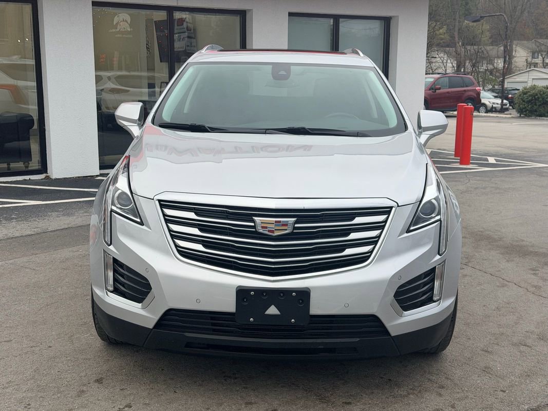 Used 2017 Cadillac XT5 Luxury w/ Driver Awareness Package AWD/4WD image 9