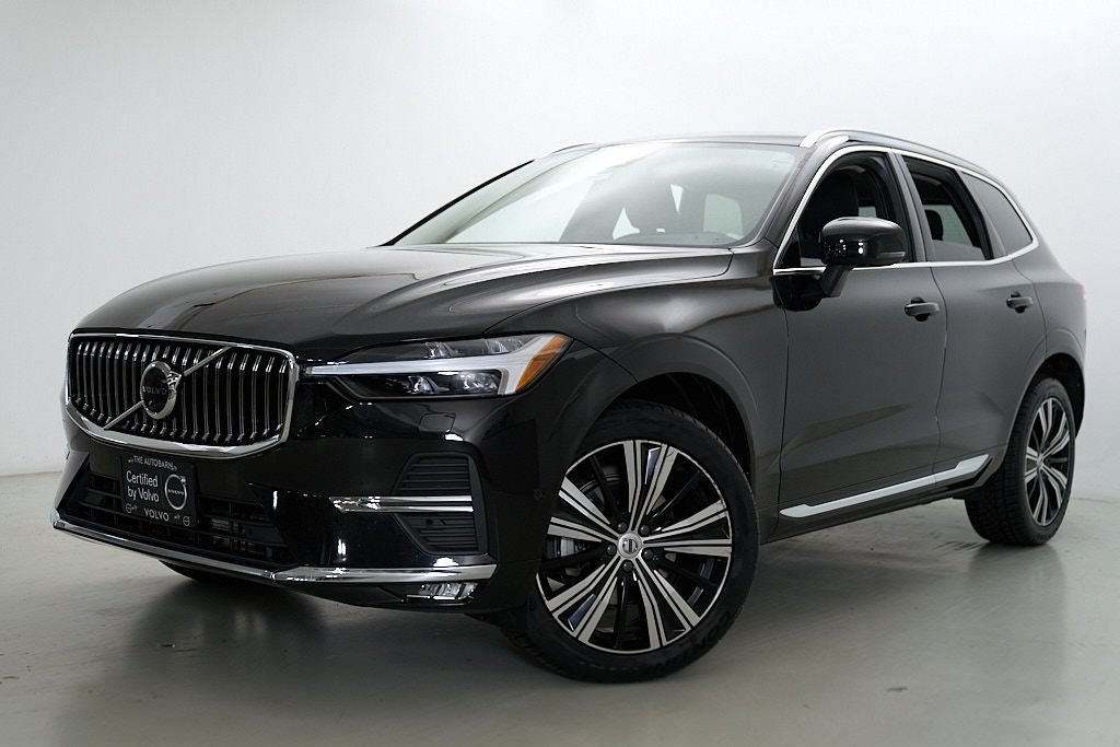 Certified 2023 Volvo XC60 B5 Plus AWD/4WD image 2