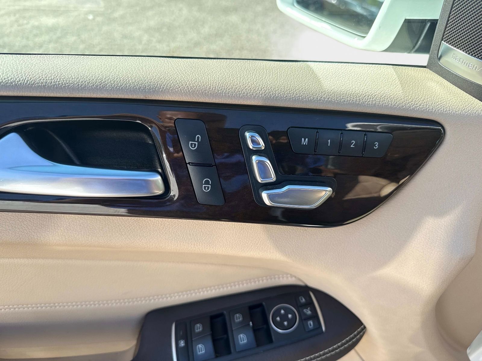 Used 2018 Mercedes-Benz GLE 350 image 17