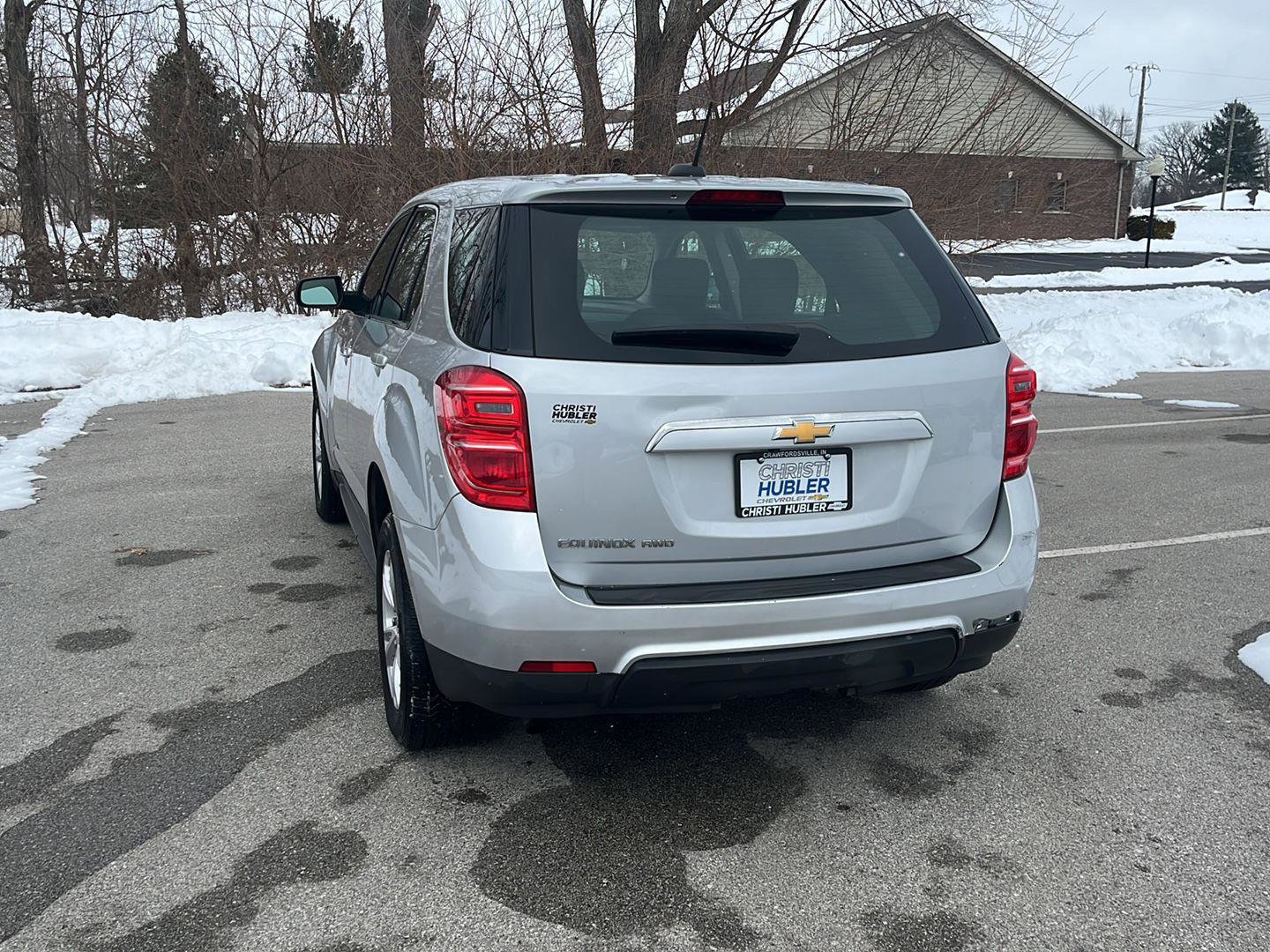 Used 2017 Chevrolet Equinox LS image 3