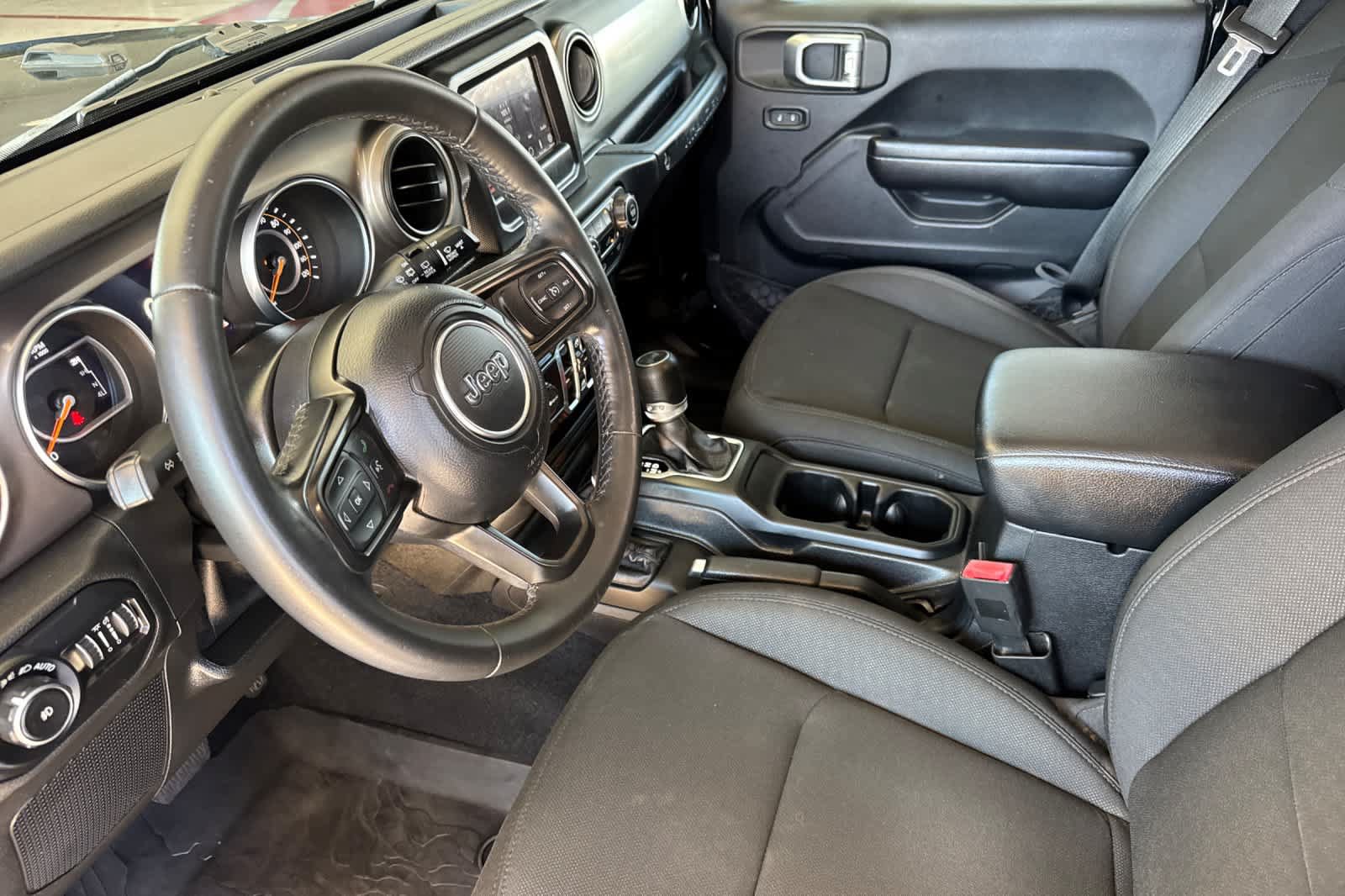 Used 2020 Jeep Wrangler Unlimited Sport AWD/4WD image 11