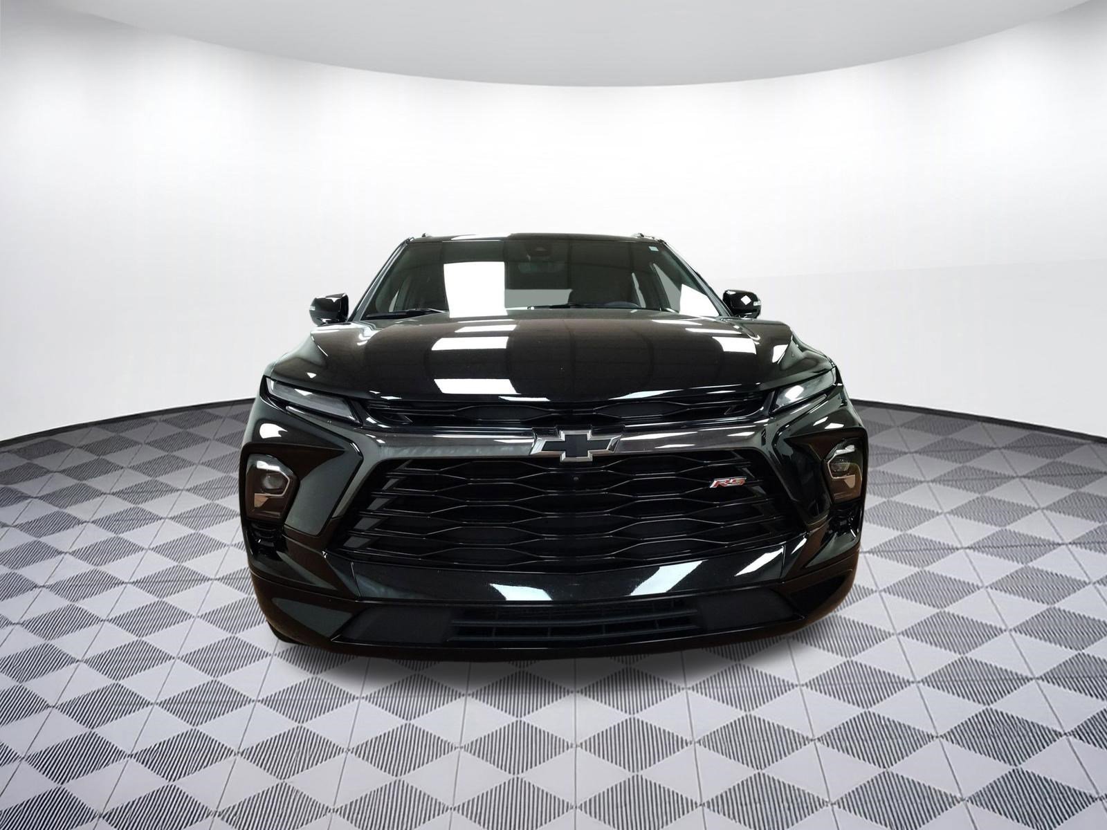 Used 2024 Chevrolet Blazer RS w/ Driver Confidence II Package image 5