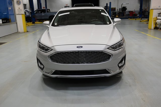 Used 2019 Ford Fusion Titanium image 2