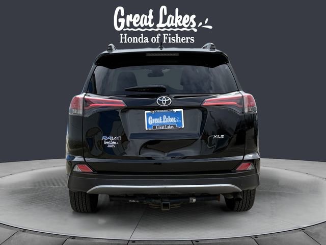 Used 2018 Toyota RAV4 XLE image 4