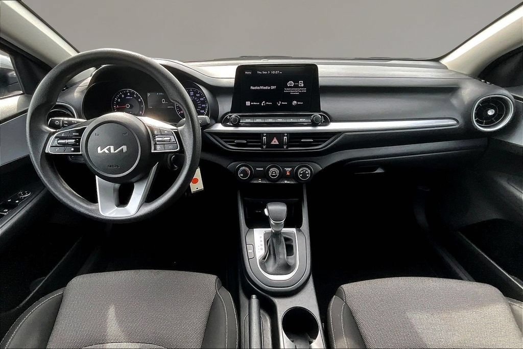 Used 2023 Kia Forte LXS FWD image 7