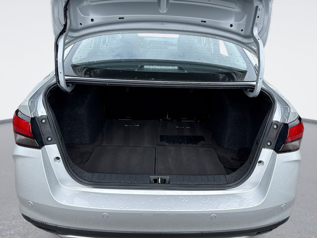 Used 2025 Nissan Versa SR w/ Trunk Package FWD image 20