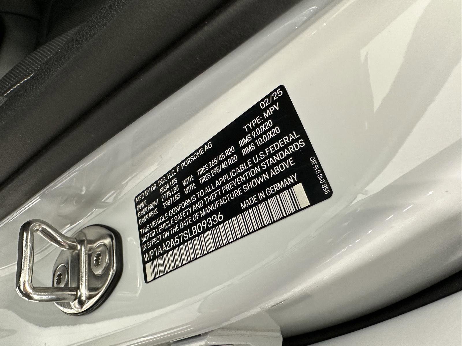 New 2025 Porsche Macan Turbo image 19