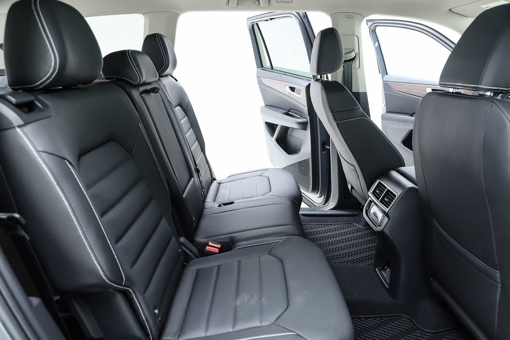 New 2026 Volkswagen Atlas SEL image 38