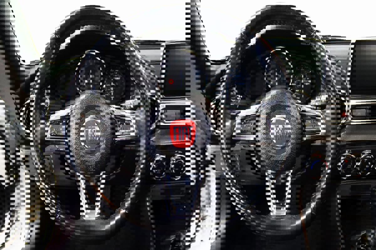 Used 2017 FIAT 124 Spider Classica image 36