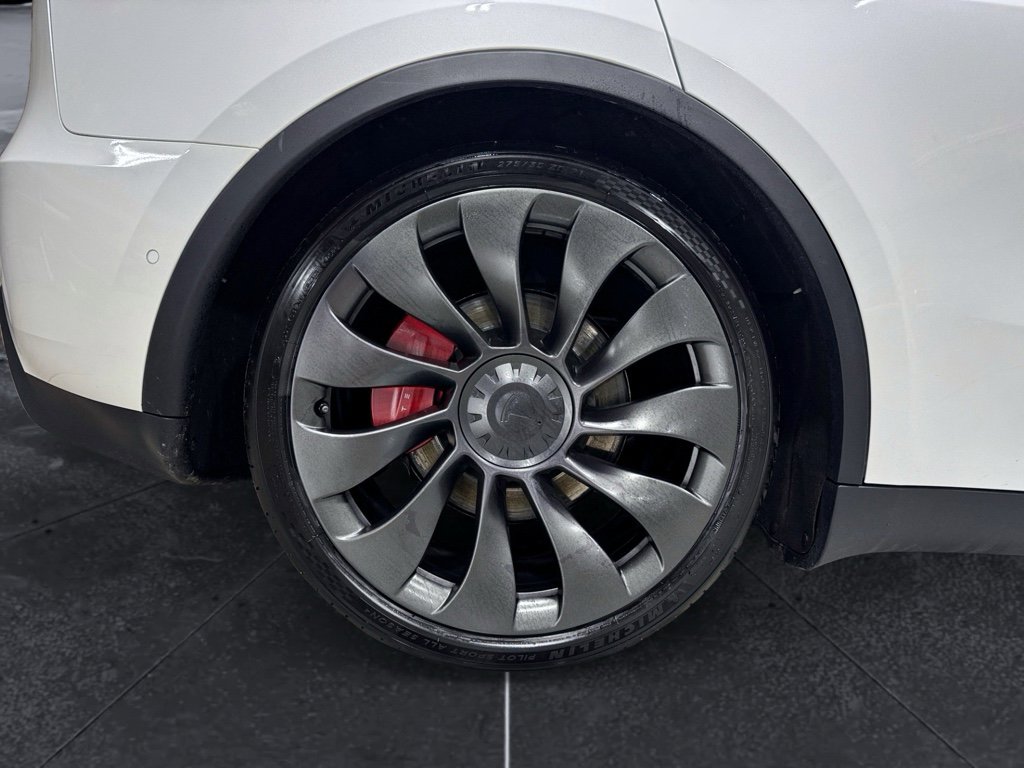 Used 2022 Tesla Model Y Performance image 35