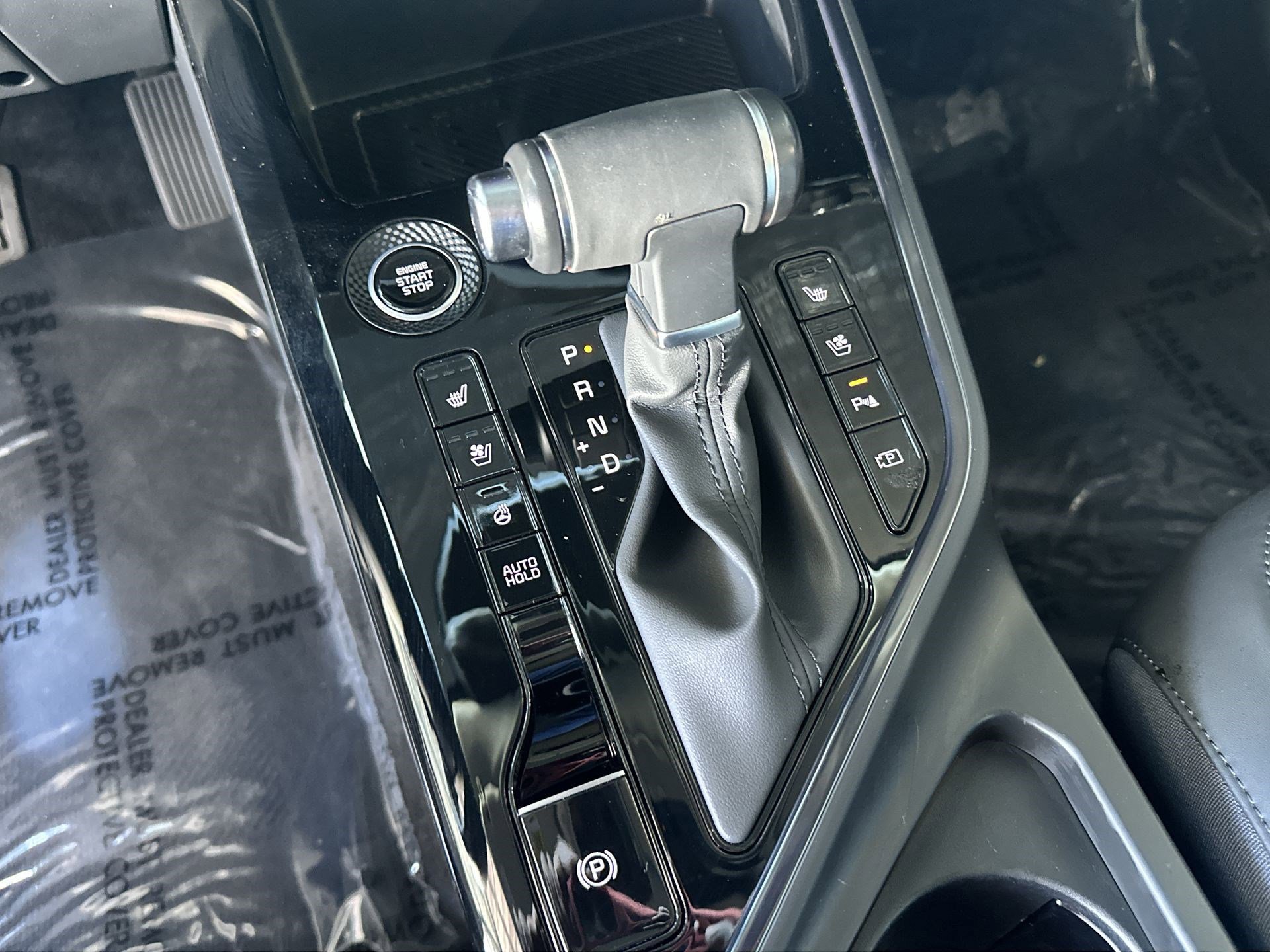 Certified 2024 Kia Niro SX image 23