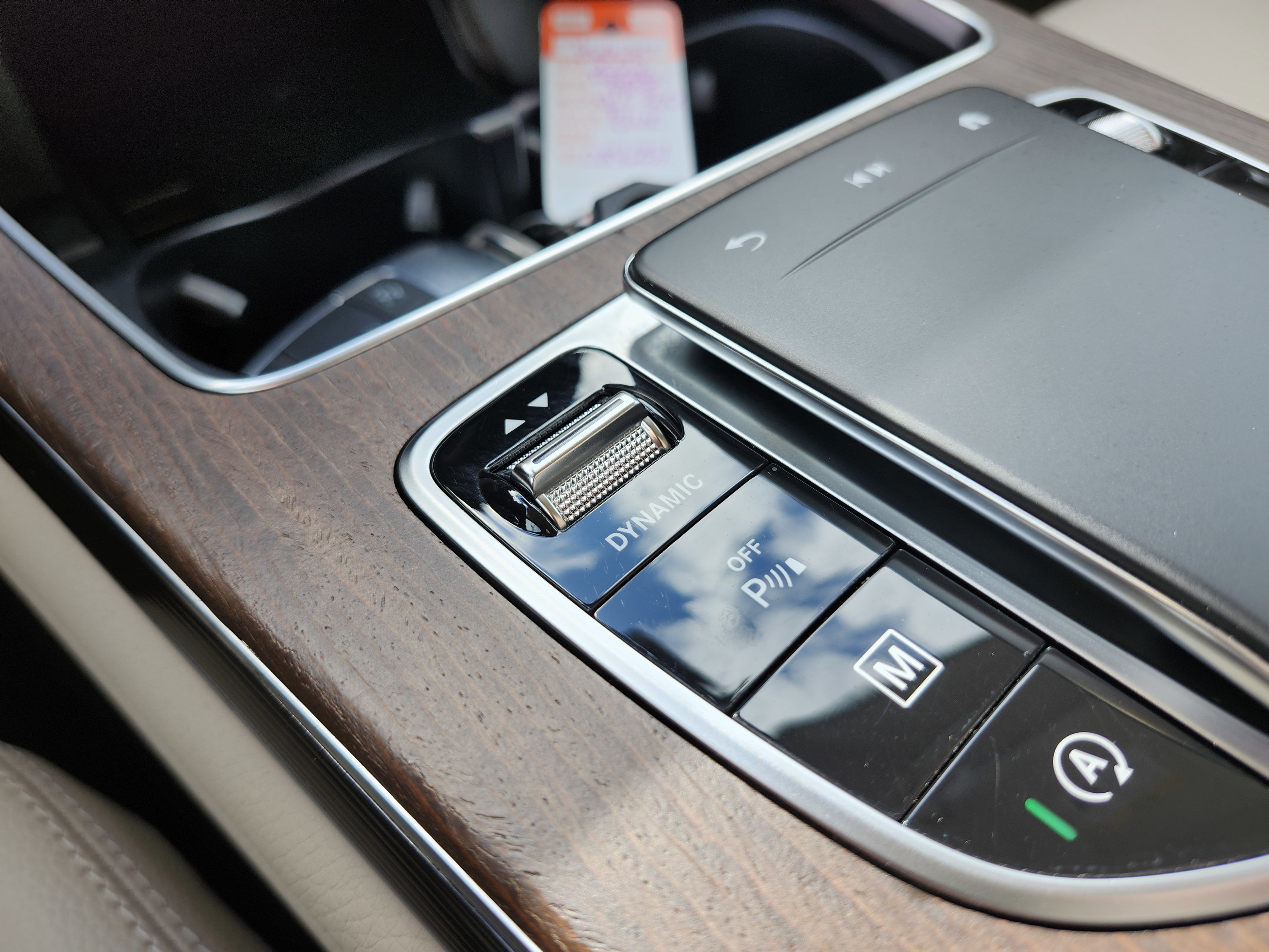 Used 2022 Mercedes-Benz GLC 300 4MATIC image 9