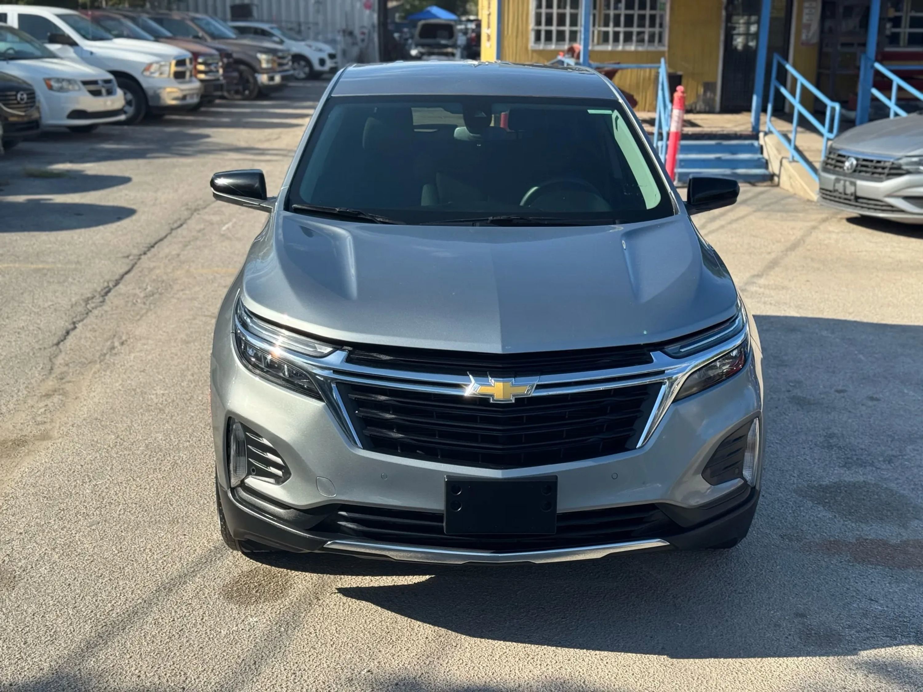 Used 2024 Chevrolet Equinox LT image 4
