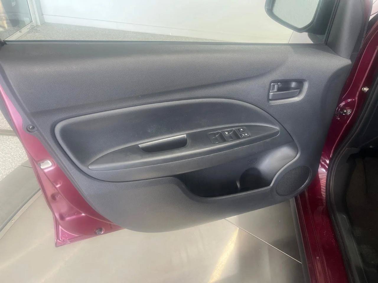 Used 2024 Mitsubishi Mirage ES FWD image 9
