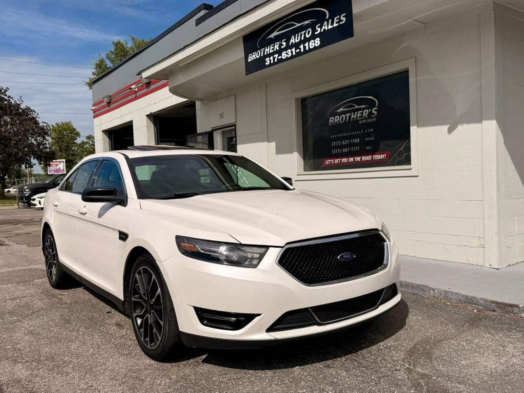 Used 2019 Ford Taurus SHO AWD/4WD image 8