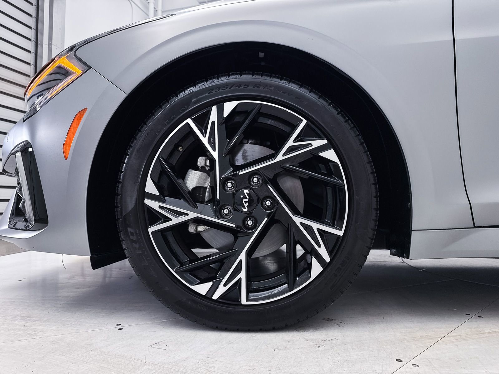 Used 2025 Kia K5 GT-Line w/ GT-Line Premium Package image 17