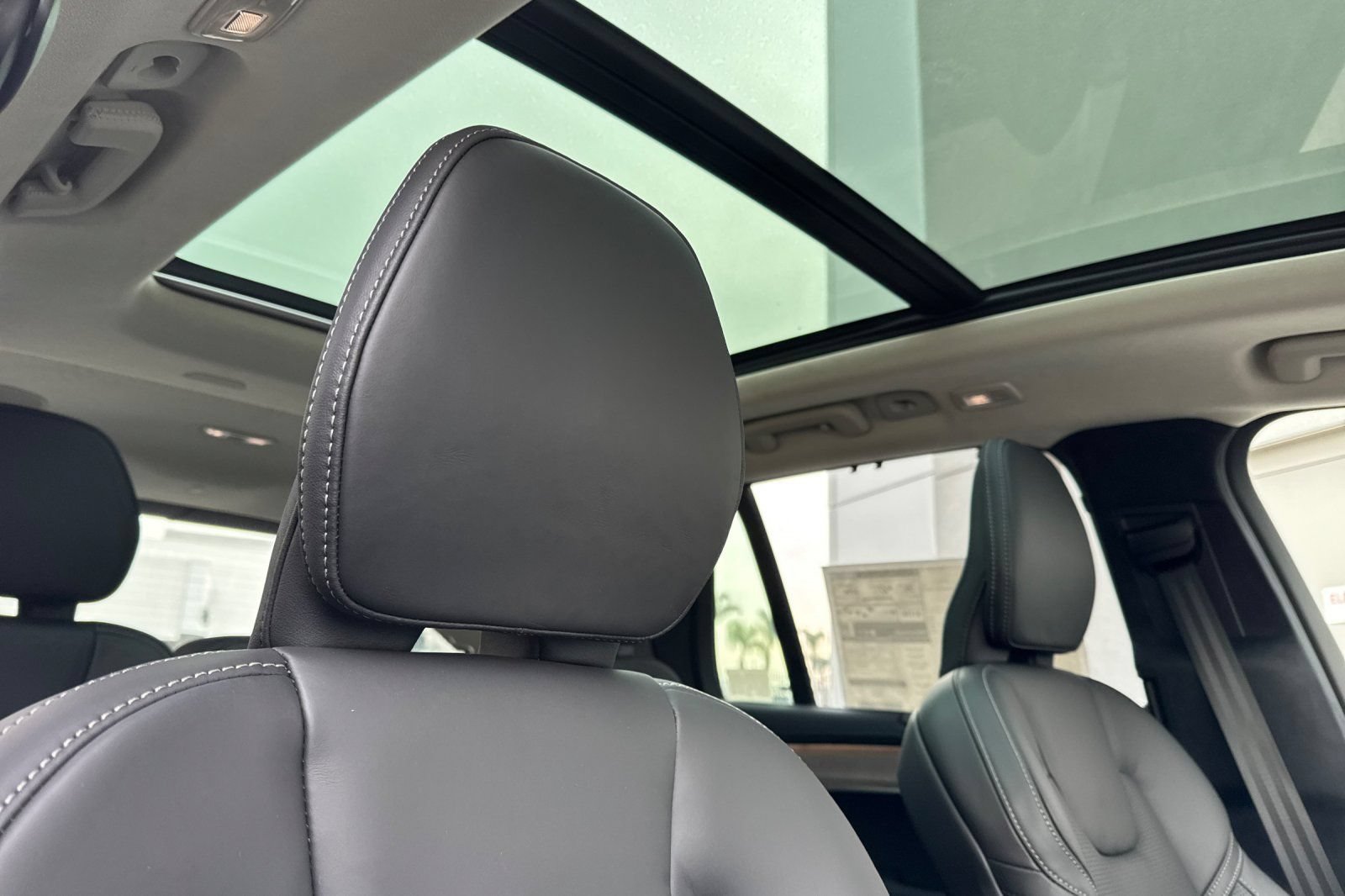 New 2026 Volvo XC90 T8 Ultra w/ Lounge Package AWD/4WD image 19