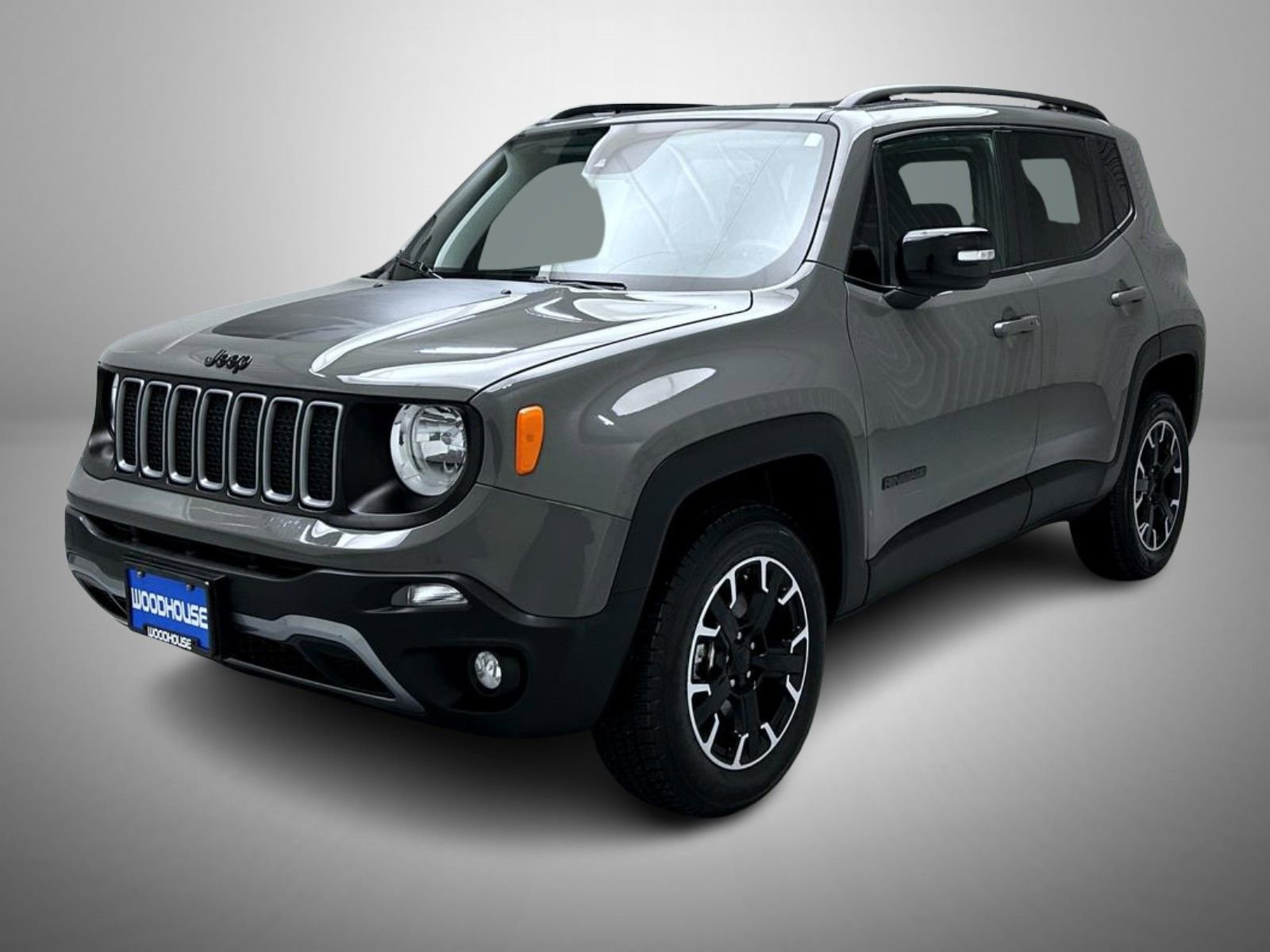 Used 2023 Jeep Renegade Latitude w/ Sun/Sound Group image 1