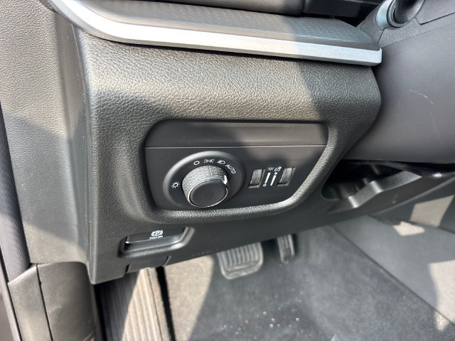 New 2026 Jeep Grand Cherokee Laredo X AWD/4WD image 17