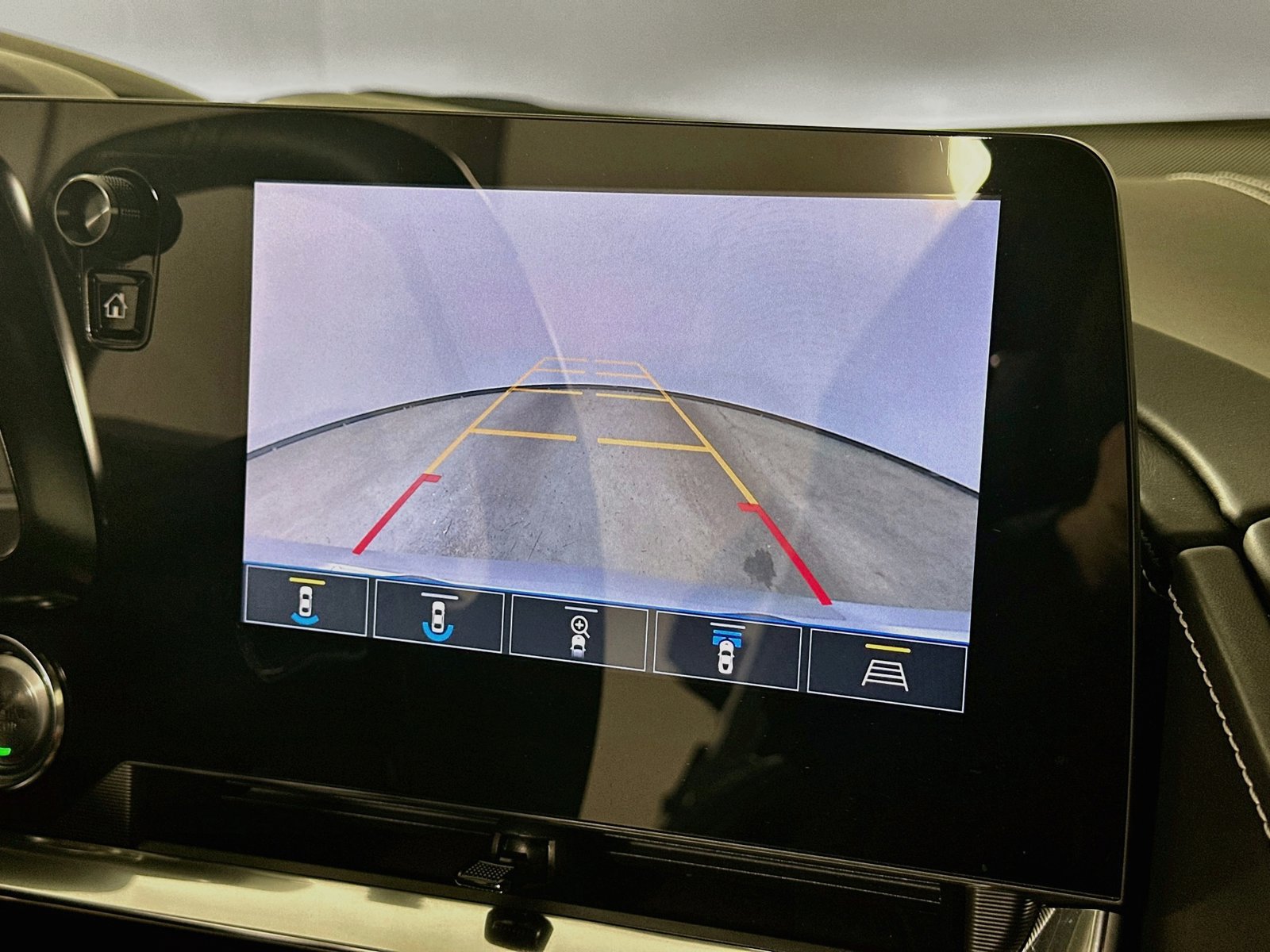 Used 2020 Chevrolet Corvette Stingray Premium Cpe w/ 3LT Preferred Equipment Group RWD image 25