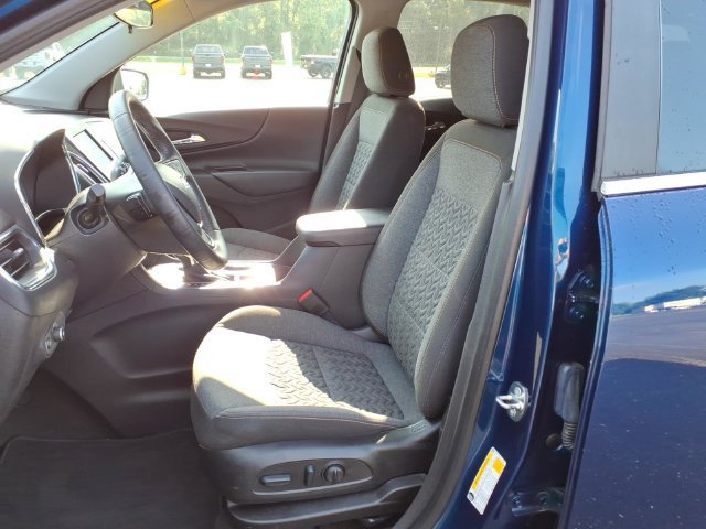 Used 2023 Chevrolet Equinox LT AWD/4WD image 12